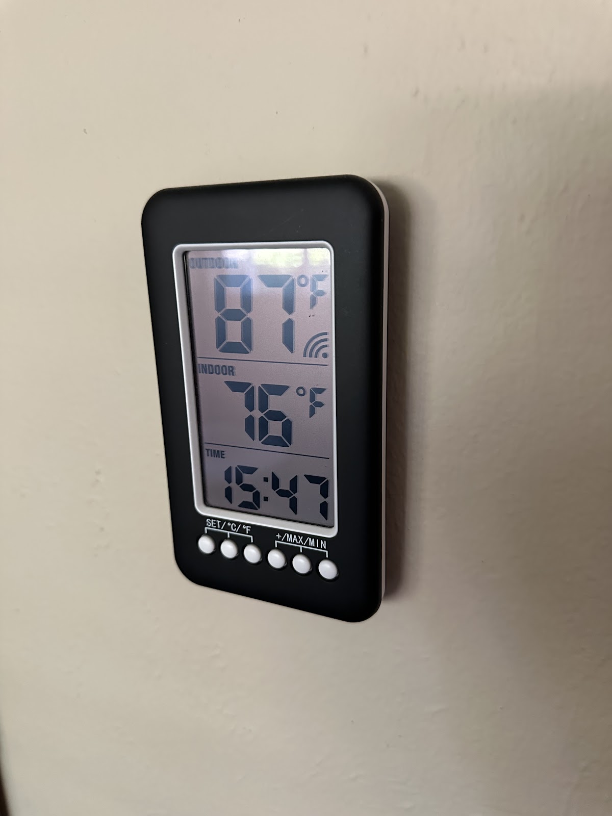Indoor and outdoor temperature reading after a repair